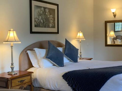 Delderfield Cottages - Holiday Adelaide 5