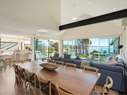 Dollini Ocean (Unit 1) - Holiday Adelaide 1