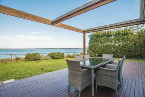 Ultimate Sandringham Beach Front Luxury House - Holiday Adelaide 0