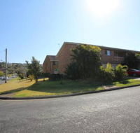 1 / 2 Brunswick Avenue