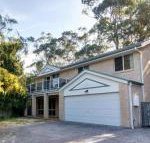 Four Bedroom Quality Townhouse - Holiday Adelaide