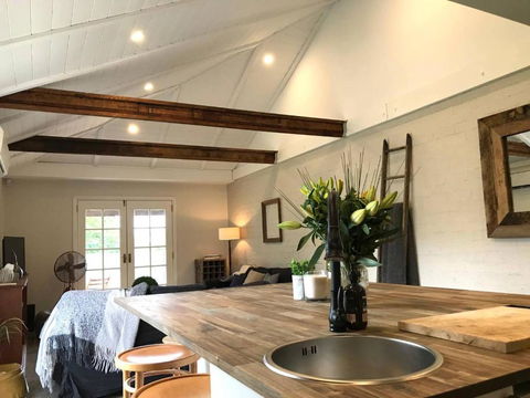 YSG The Edward Townhouse 151 Walk To Town - Holiday Adelaide 1