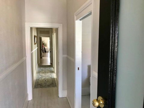 YSG The Edward Townhouse 153 Walk To Town - Holiday Adelaide 1