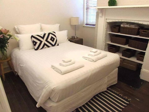 YSG The Edward Townhouse 157 Steps To Town - Holiday Adelaide 6