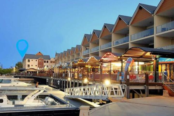 Orelia WA Holiday Adelaide