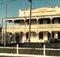 Eureka Hotel and Rainbow Brewery - Holiday Adelaide