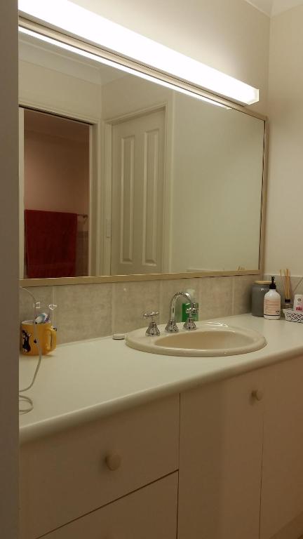 Twin Palms Holiday House At Lighthouse - Holiday Adelaide 4