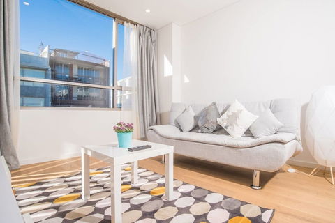 Roseberry Apartment For Travelling Couple In Green Square - Holiday Adelaide 4