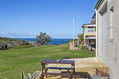 Whale Studio 1a Ocean Street - Holiday Adelaide 0