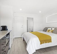 Dolphin Studio Apartment 1a Ocean Street - Holiday Adelaide