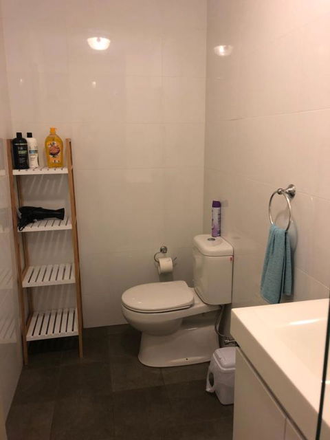 Modern Apartment In Liverpool CBD - Holiday Adelaide 4