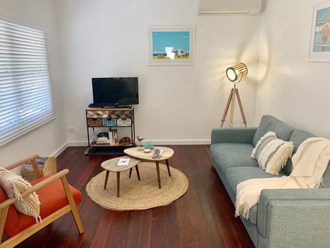 Yaringa Cottage...by The Sea - Holiday Adelaide 4