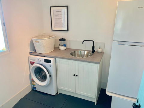 Yaringa Cottage...by The Sea - Holiday Adelaide 1