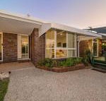 Woorim Secluded Palms Cottage - Holiday Adelaide