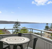 POINT GREY APARTMENT 2 Ocean VIews with wifi - Holiday Adelaide