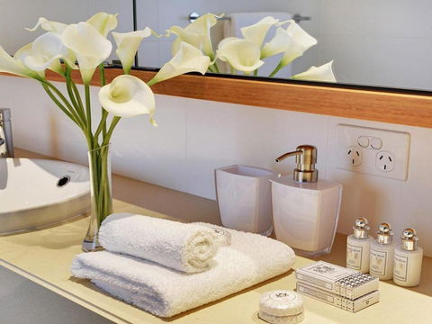 Arum 4 Heritage Park Contemporary & Timeless - Holiday Adelaide 6