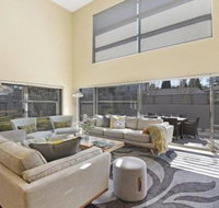 Arum 4 Heritage Park contemporary  timeless - Holiday Adelaide