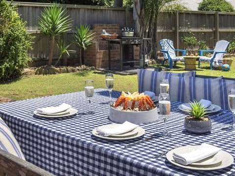 Beach House On Jones Beach Kiama Accommodation - Holiday Adelaide 3