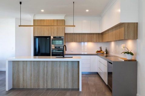 Penthouse Luxe Sunrise Beach - Holiday Adelaide 5