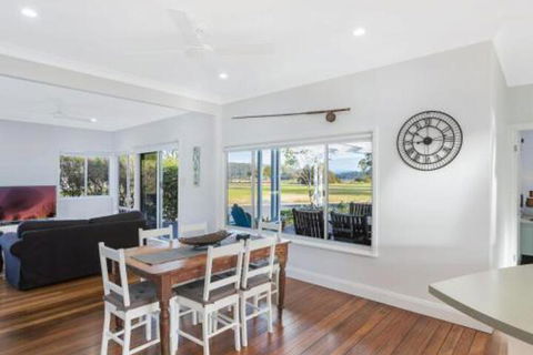 Kesla Beach House - Holiday Adelaide 7
