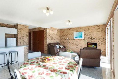 Crystal Waters Unit 2 - Holiday Adelaide 5