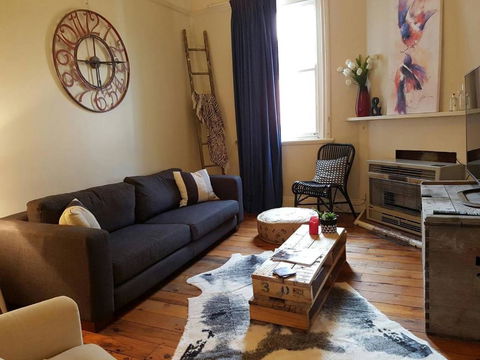 Cute Cottage On Byng Walk To Town & Pet Friendly - Holiday Adelaide 2