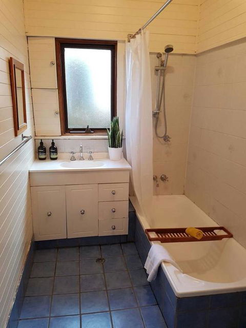 Cute Cottage On Byng Walk To Town & Pet Friendly - Holiday Adelaide 5