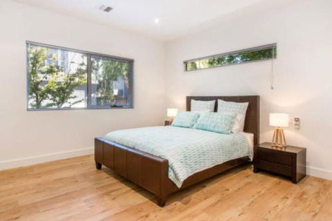 PALM COURT RETREAT MORNINGTON - Holiday Adelaide 2