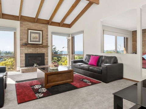 VIEWS At MCCRAE..... - Holiday Adelaide 6