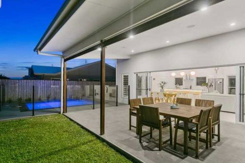 THE BEACH OASIS At 360 - Holiday Adelaide 5