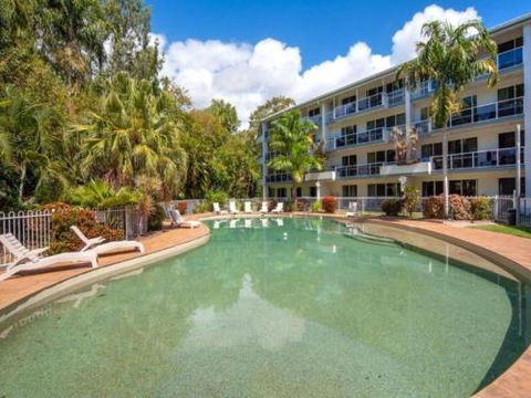 RED COWRIE 321atPALM COVE - Holiday Adelaide 0