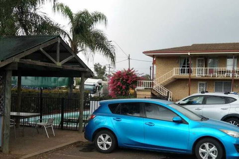 Overlander Motor Lodge - Holiday Adelaide 1