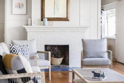 KIMBERLEY McCRAE - Holiday Adelaide 0