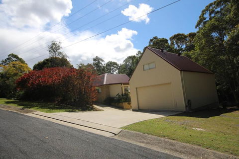 Boambee Hideaway - Holiday Adelaide 4