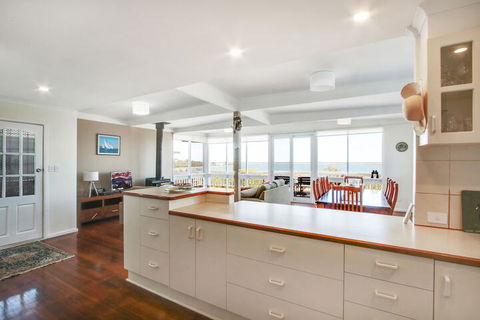 Metung Lake House - Holiday Adelaide 5