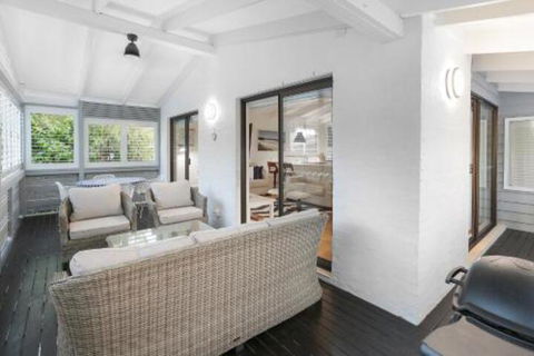 Cosy But Cool Sunshine Beach - Holiday Adelaide 7