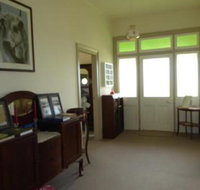 Claremont Farmhouse - Holiday Adelaide