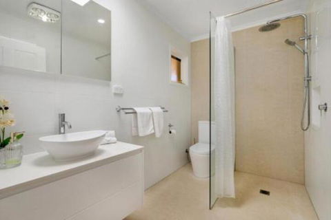 Family Fun Retreat With Spa - Holiday Adelaide 4