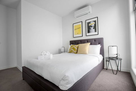 Elegant Stylish Living@mooneeponds Wifi/parking - Holiday Adelaide 3