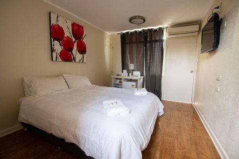Blacktown Tavern - Holiday Adelaide 6