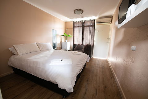 Blacktown Tavern - Holiday Adelaide 4