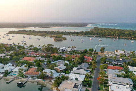 Walk To Hastings Street Noosa Sound - Holiday Adelaide 3
