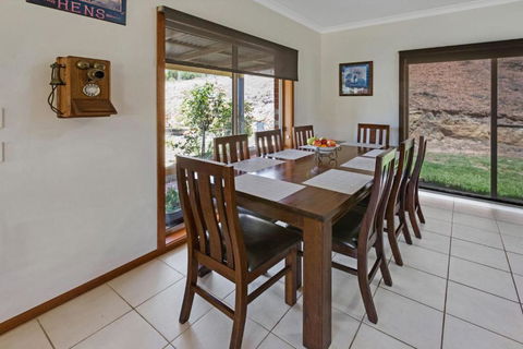 Mt Taylor Country Retreat 15 Minutes To Bairnsdale - Holiday Adelaide 3