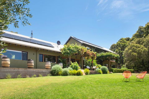 Stella - Holiday Adelaide 2