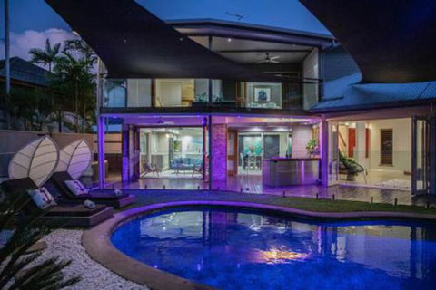 Absolute Lakefront Port Douglas - Holiday Adelaide 6