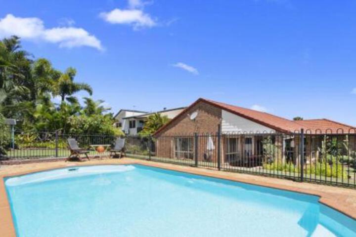 Banksia Beach QLD Holiday Adelaide