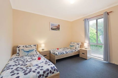 Pelican Lake Holiday House - Holiday Adelaide 0