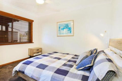 Shores Pet Friendly 1 Min Walk To Beach - Holiday Adelaide 5