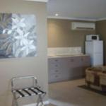 Cosmos Country Motor Inn - Holiday Adelaide 0