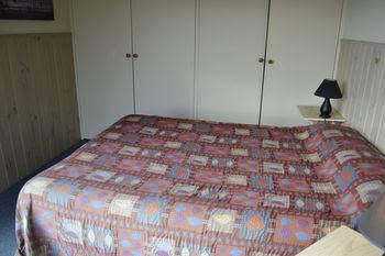 Lorne Cottages Ocean Views Log Fires & Spas - Holiday Adelaide 0